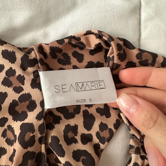 Cheetah print 🐆bikini set - Picture 3 of 3